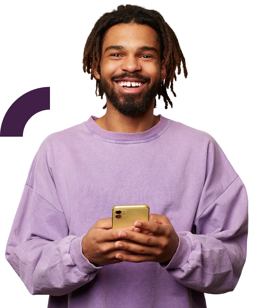 Pessoa sorrindo segurando celular